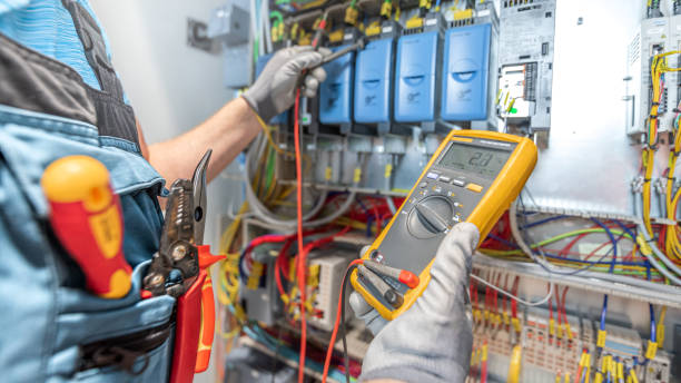 Best Licensed Electrician  in Darien, WI